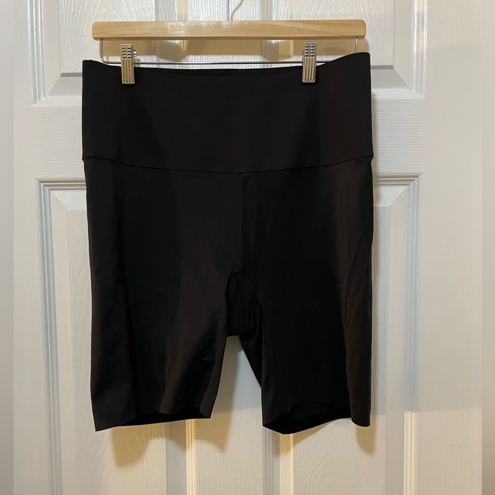 KNIX high touch high rise short black XL